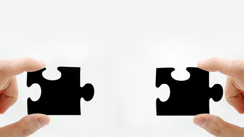 Puzzleteile, die zueinander finden