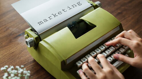 Marketing Sander Concept